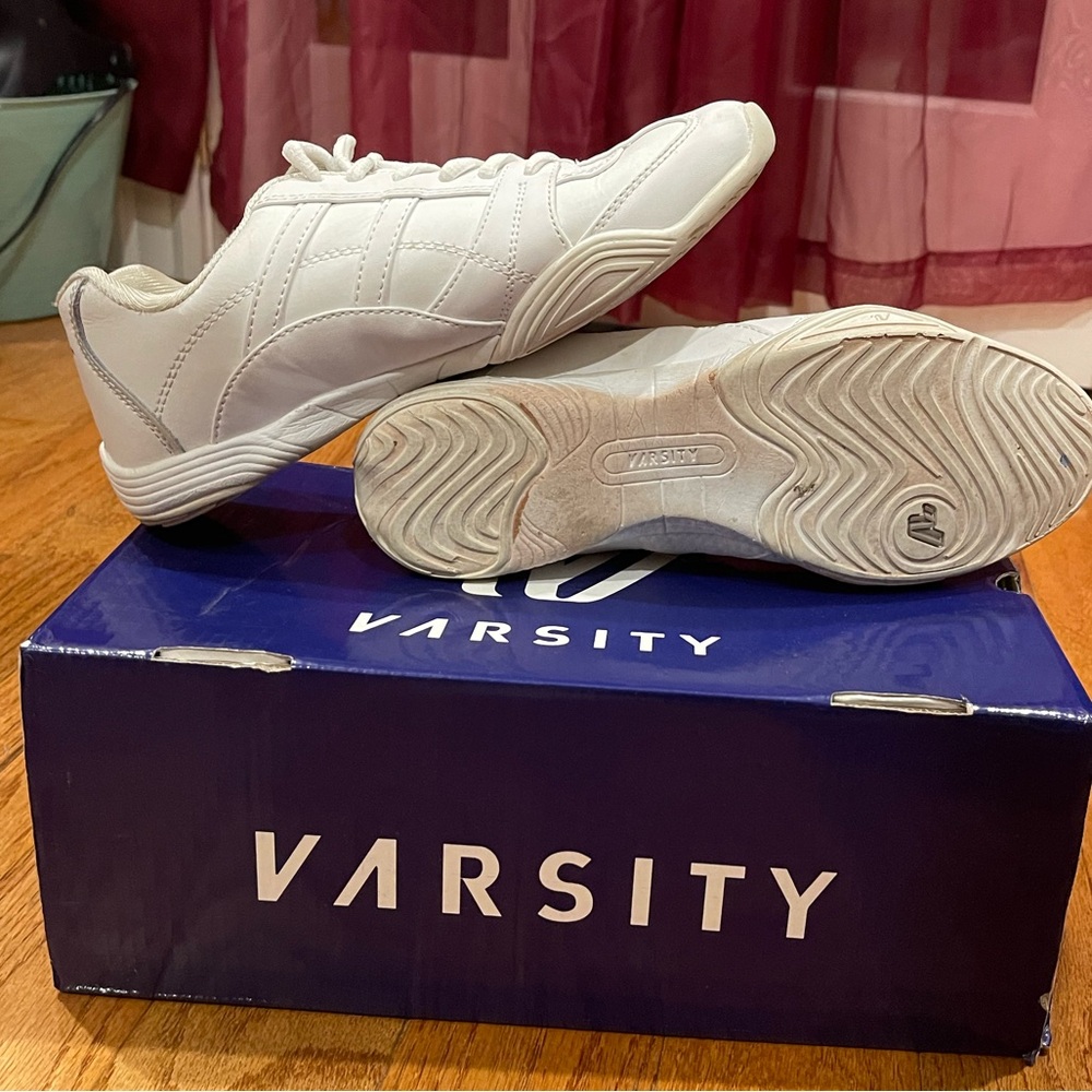 Varsity Cheerleading Shoes